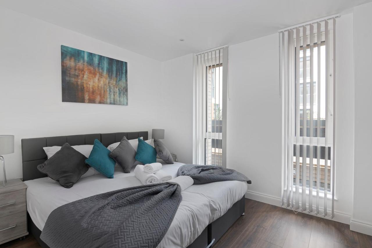 Spacious, Bright & Modern 1 & 2 Bed Apartments At Sligo House - Central Watford Watford  Zewnętrze zdjęcie