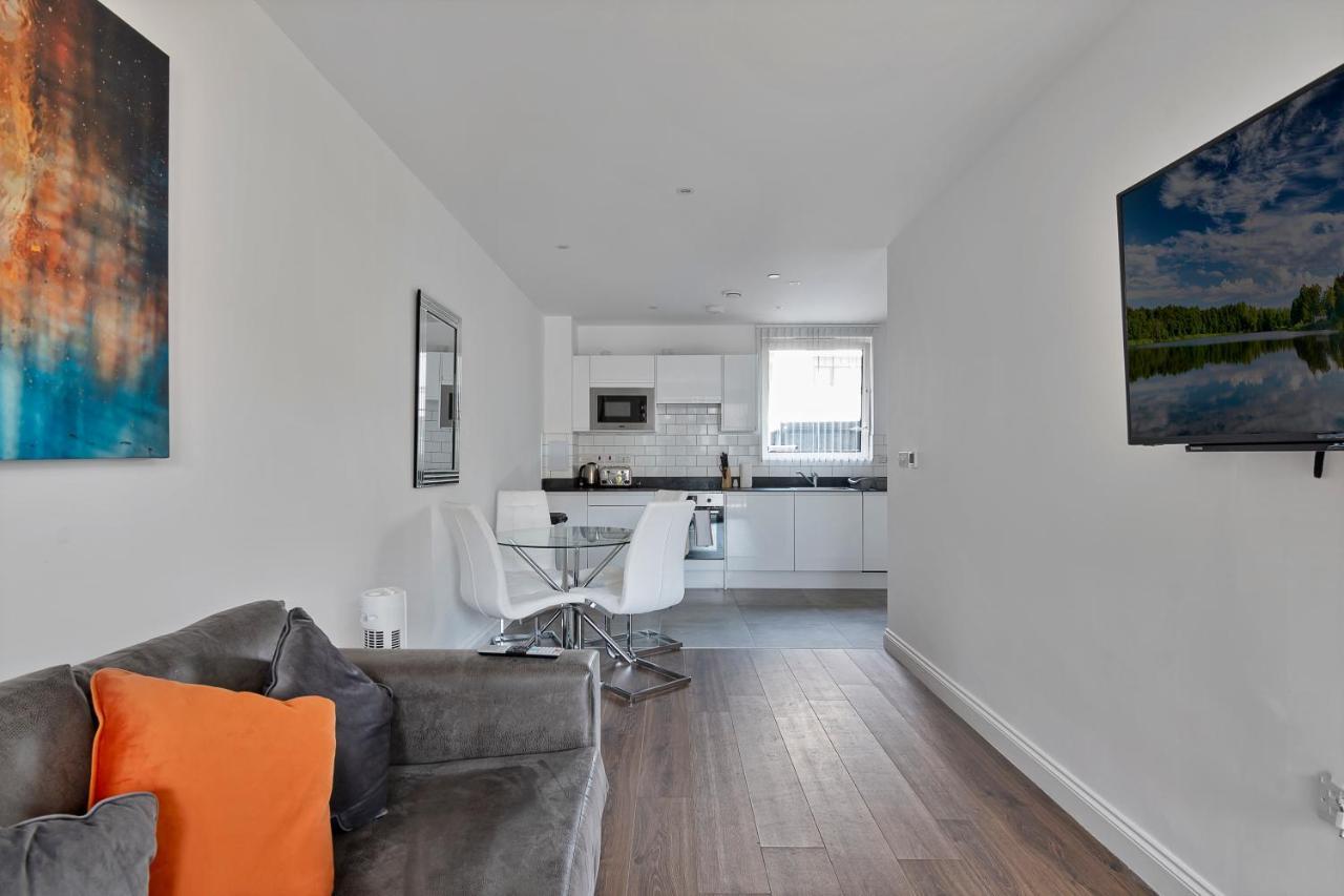 Spacious, Bright & Modern 1 & 2 Bed Apartments At Sligo House - Central Watford Watford  Zewnętrze zdjęcie
