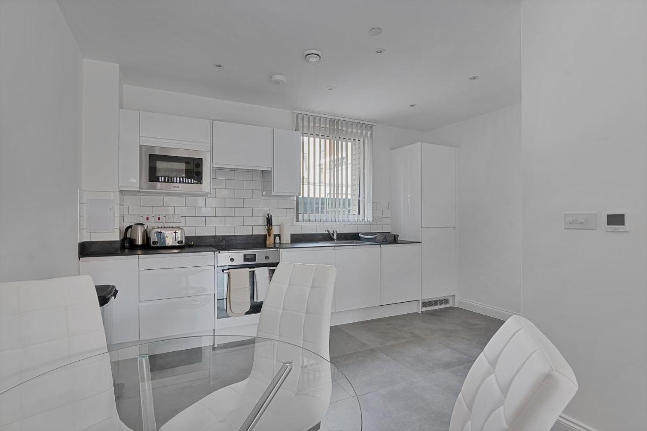 Spacious, Bright & Modern 1 & 2 Bed Apartments At Sligo House - Central Watford Watford  Zewnętrze zdjęcie