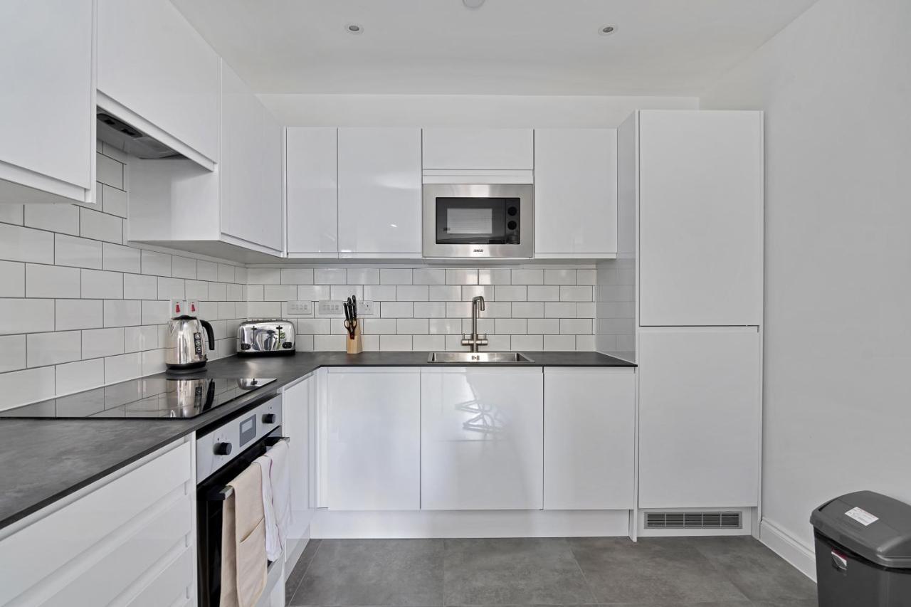 Spacious, Bright & Modern 1 & 2 Bed Apartments At Sligo House - Central Watford Watford  Zewnętrze zdjęcie
